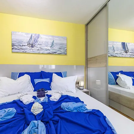 1 Bedroom Amazing In 아파트 트로기르