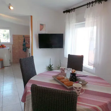 Cozy In With Sauna Trogir