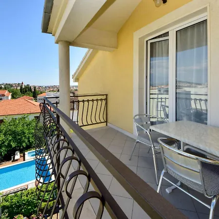 Apartamento 1 Bedroom Amazing In Trogir