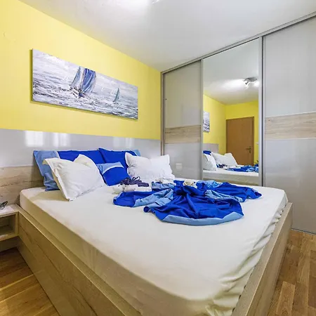 1 Bedroom Amazing In Apartamento *