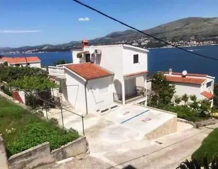 Cozy In With Sauna Trogir